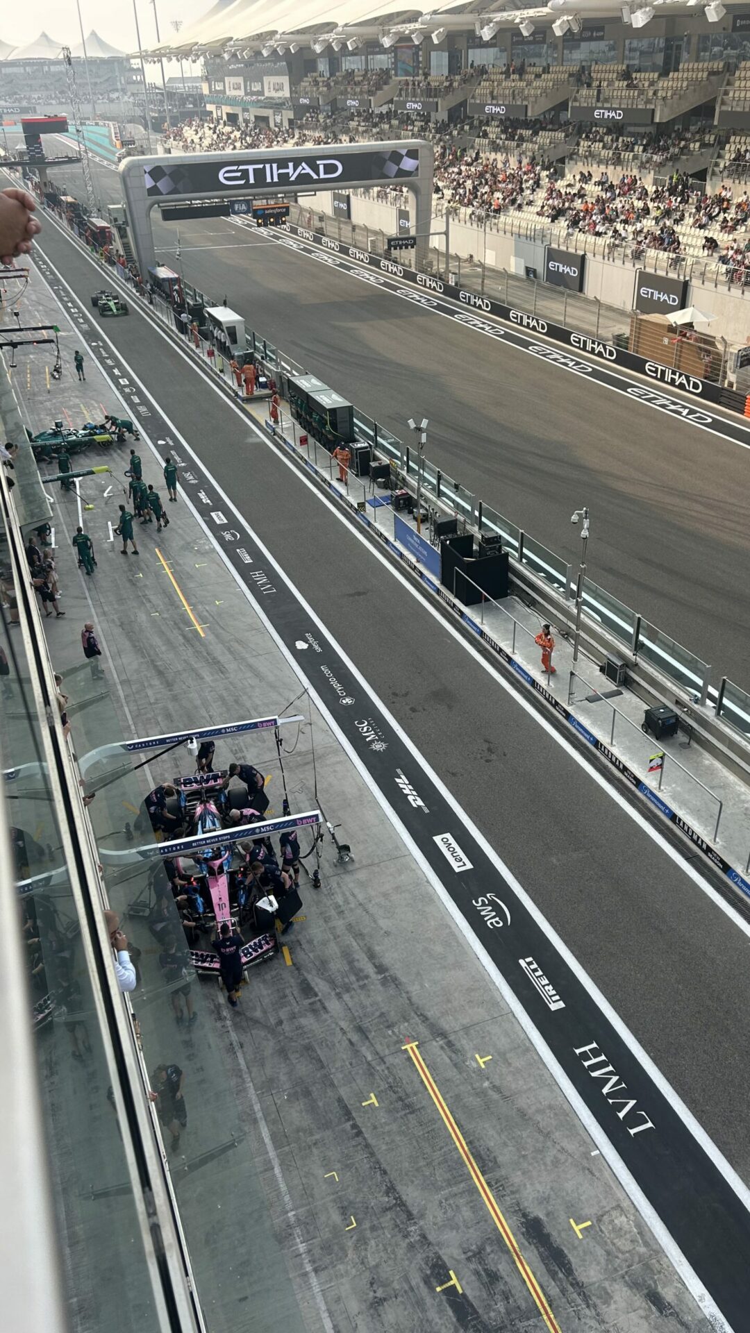 Photo 06-12-2025 15 01 38