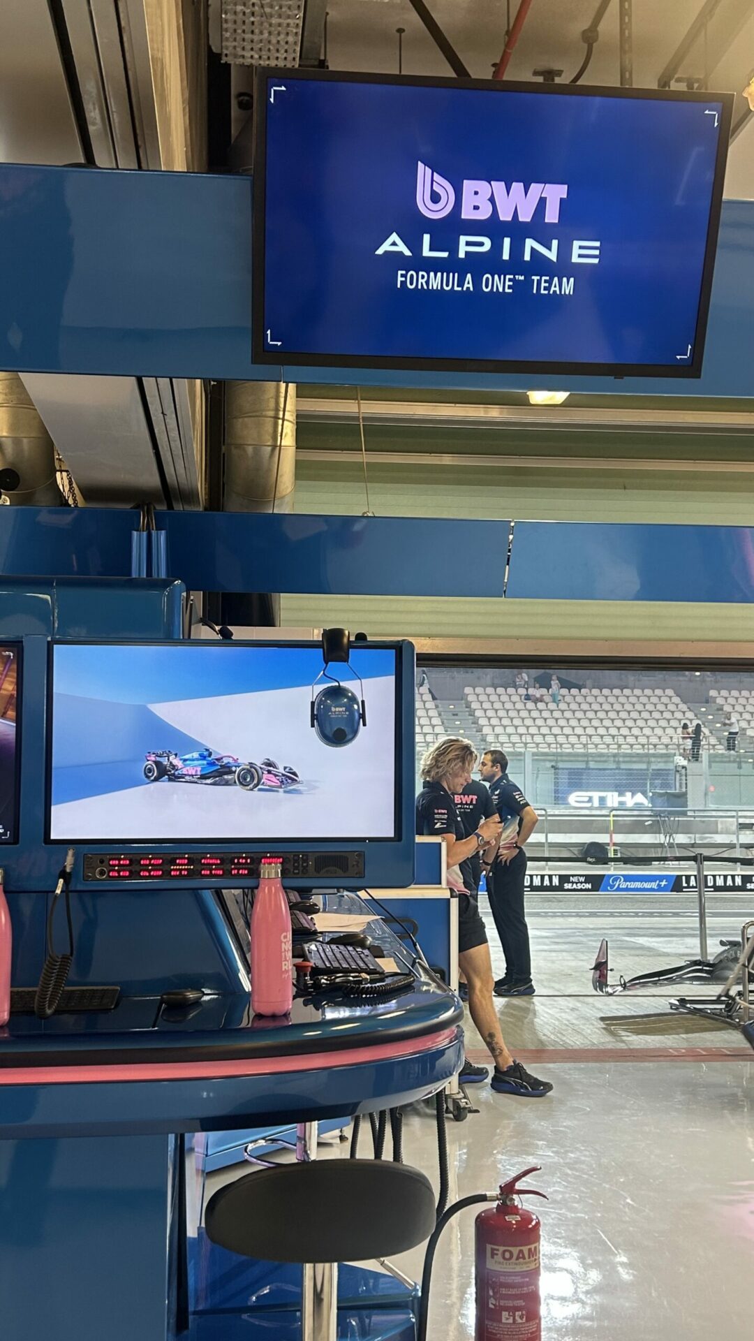 Photo 06-12-2025 19 20 54